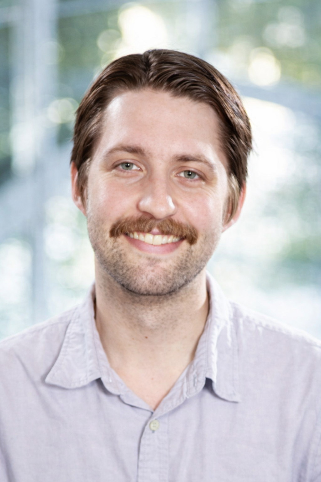 Jesse Henshaw Headshot