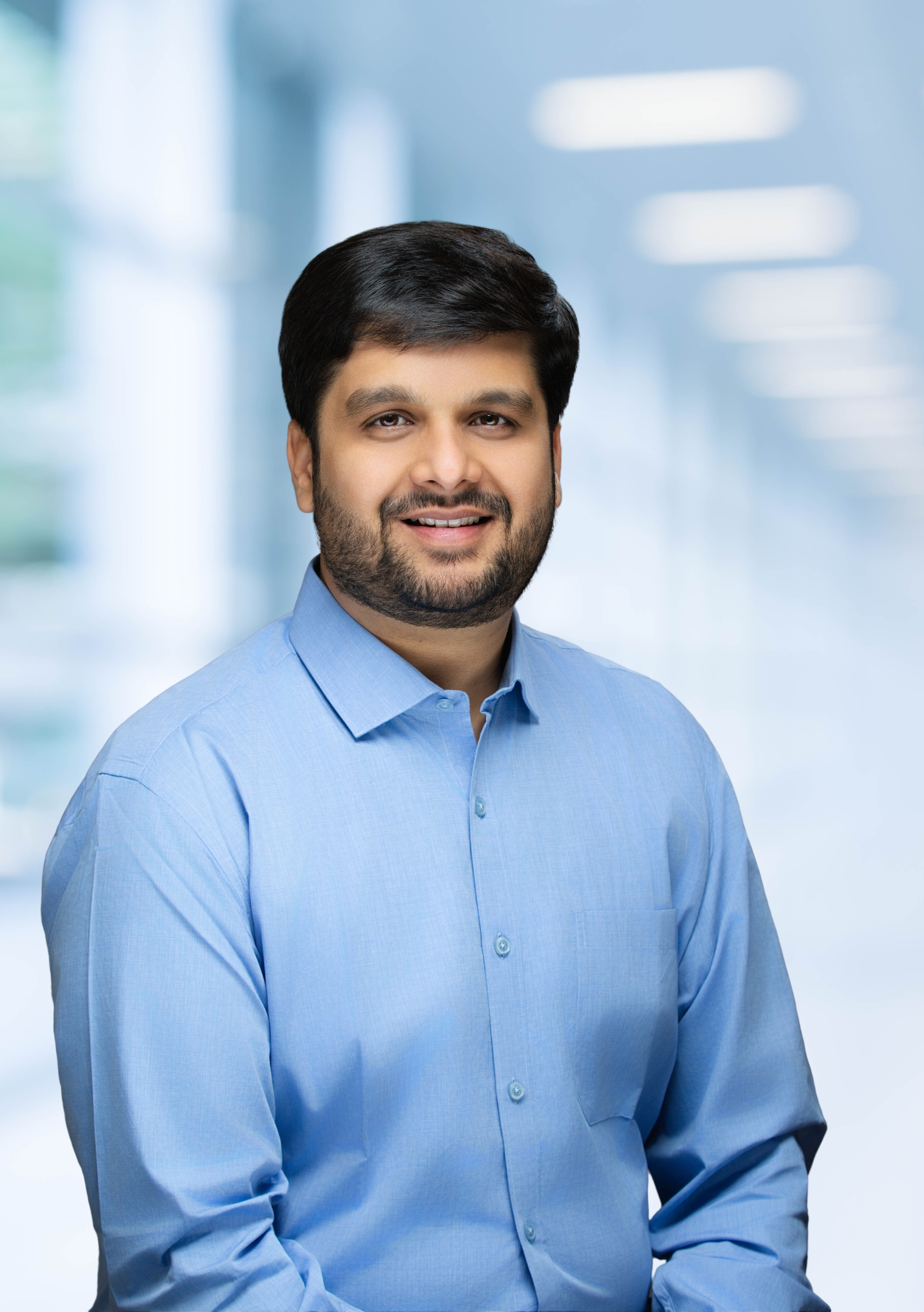 Headshot of Manan Anjaria