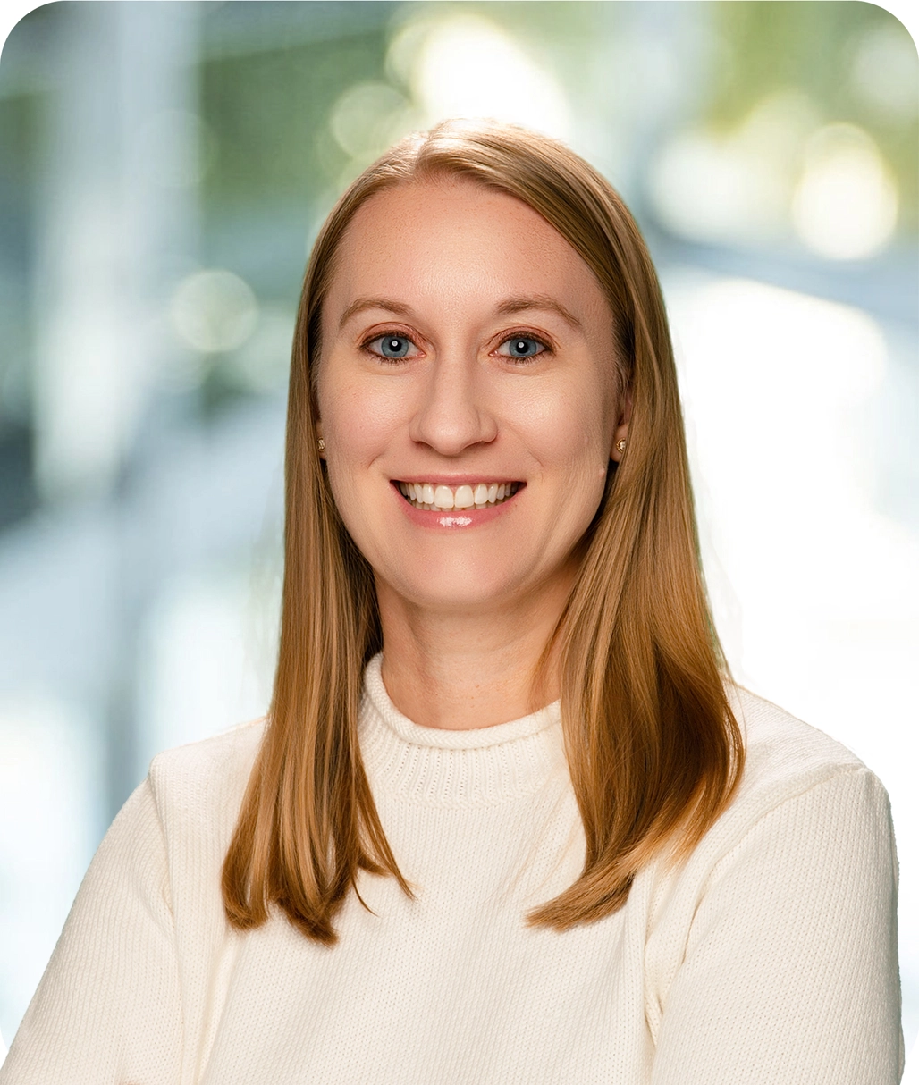 Headshot of Rachel Byrne