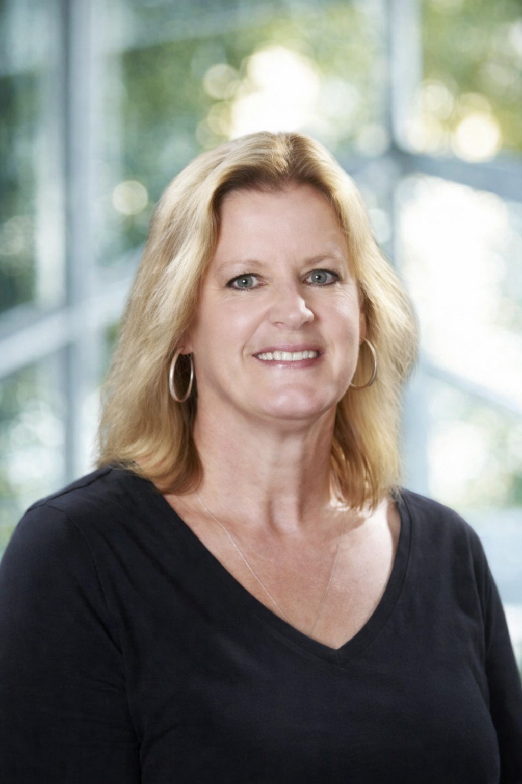 Donna Servidio Headshot