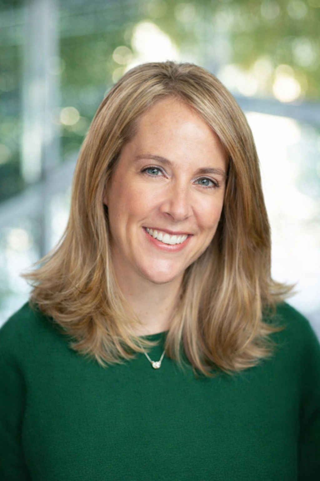 Karen Nolan headshot