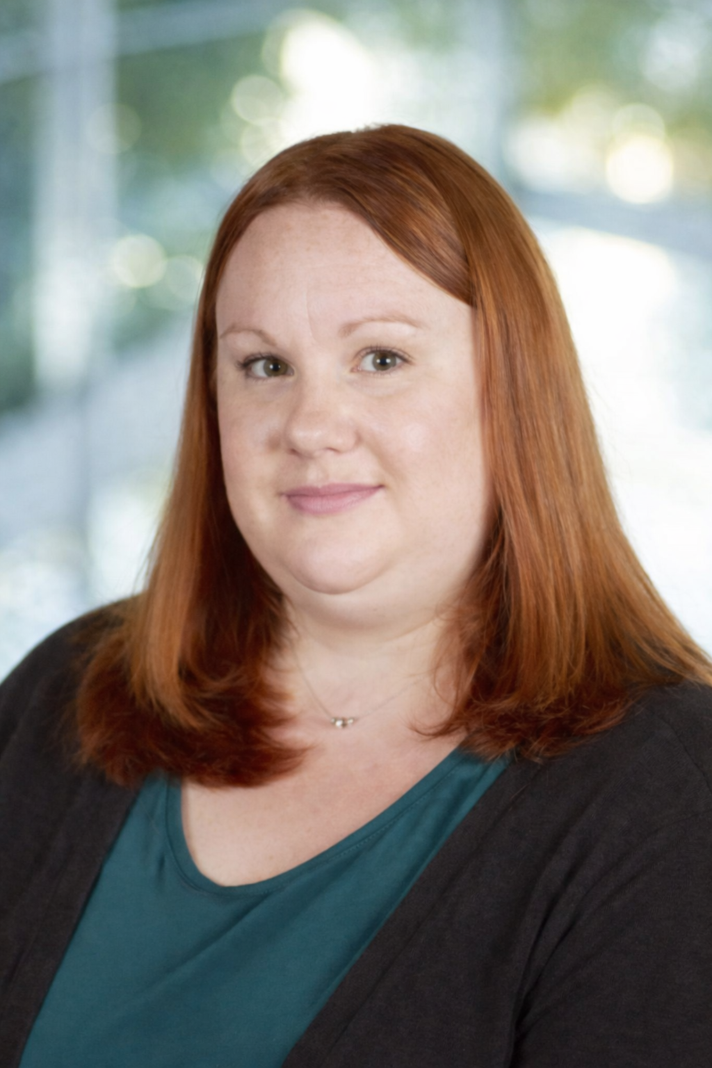 Lauren Murphy headshot