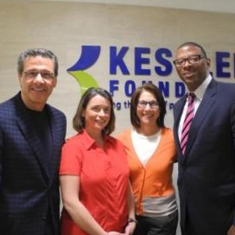 Former NY Giant Carl Banks Visits Kessler Foundation
