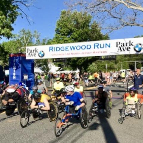 Photo of wheelchair 10K racers