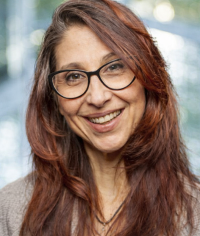 Carla Basante Headshot