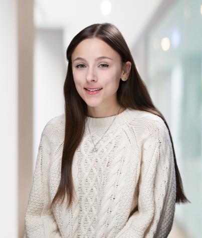 Headshot of Maria LaQuaglia