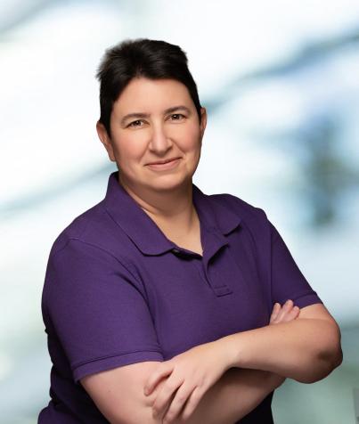 Headshot photo of Sharon Zdunowski 
