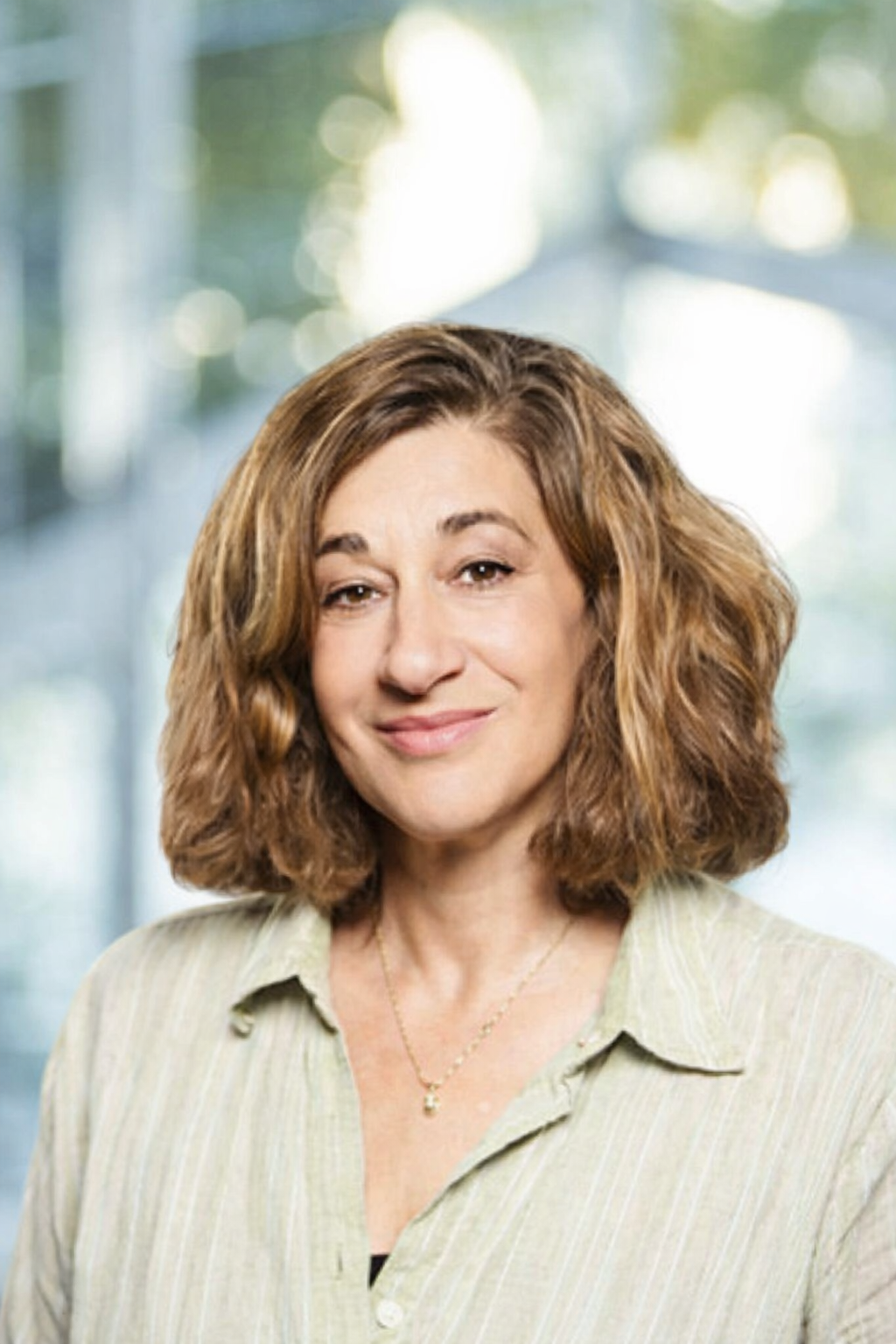 Susie Nutall Headshot