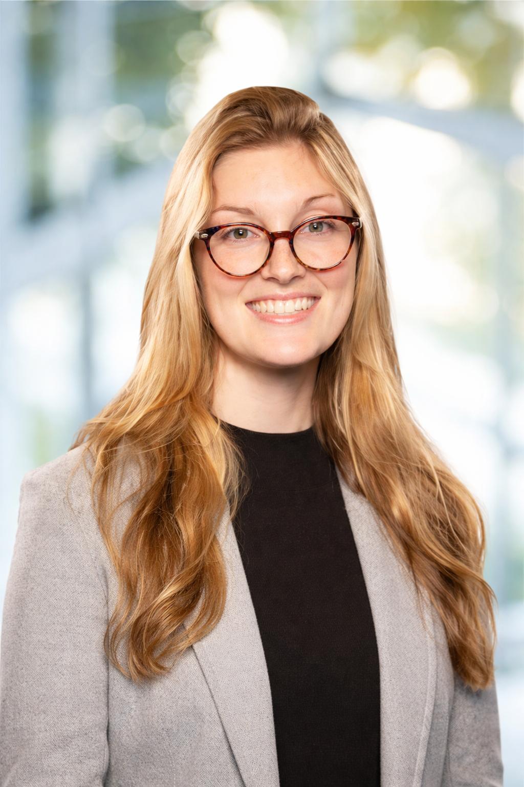 Suzanne Zuckerman Headshot